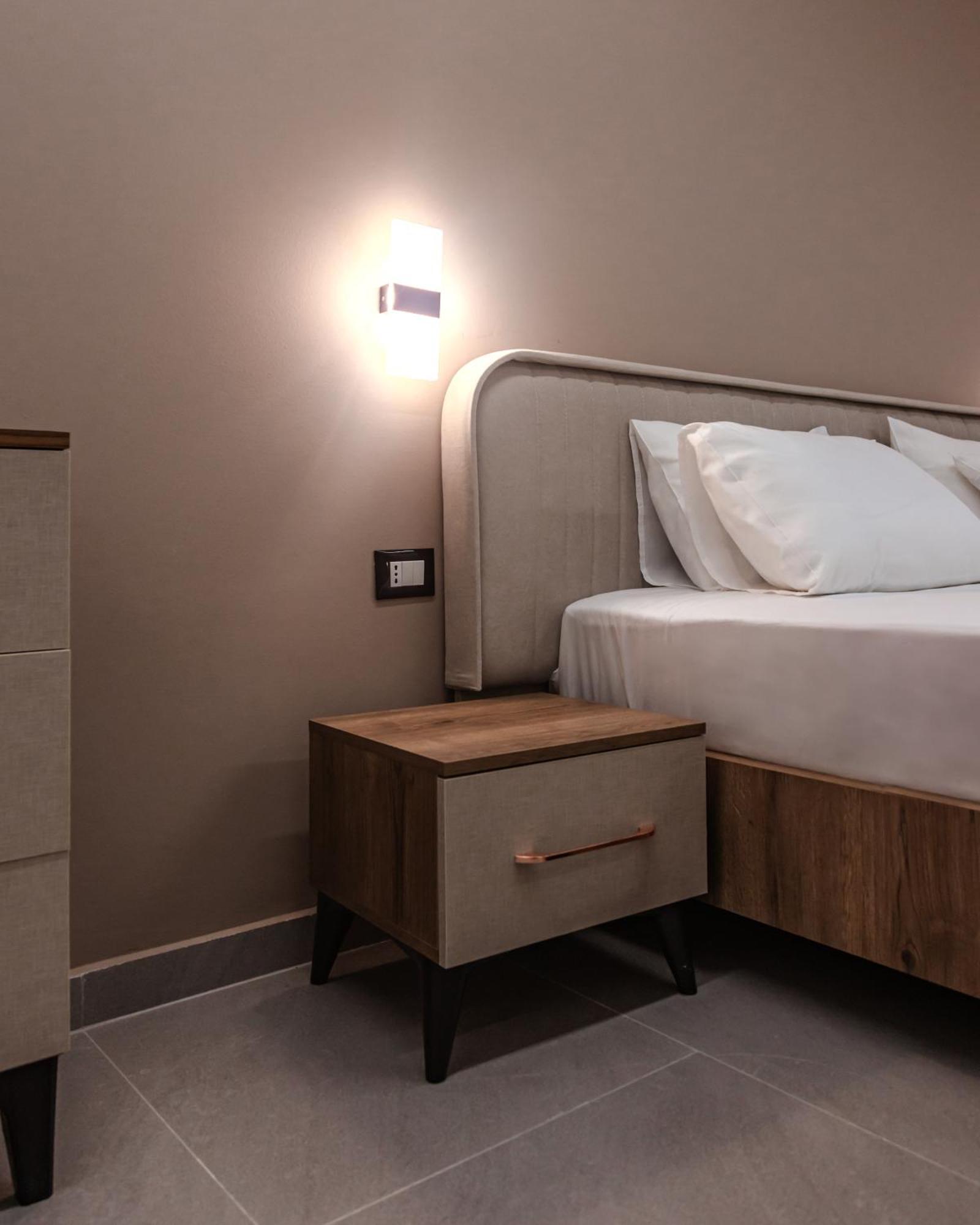 Mon Prive Apartment Tiranë Ngoại thất bức ảnh