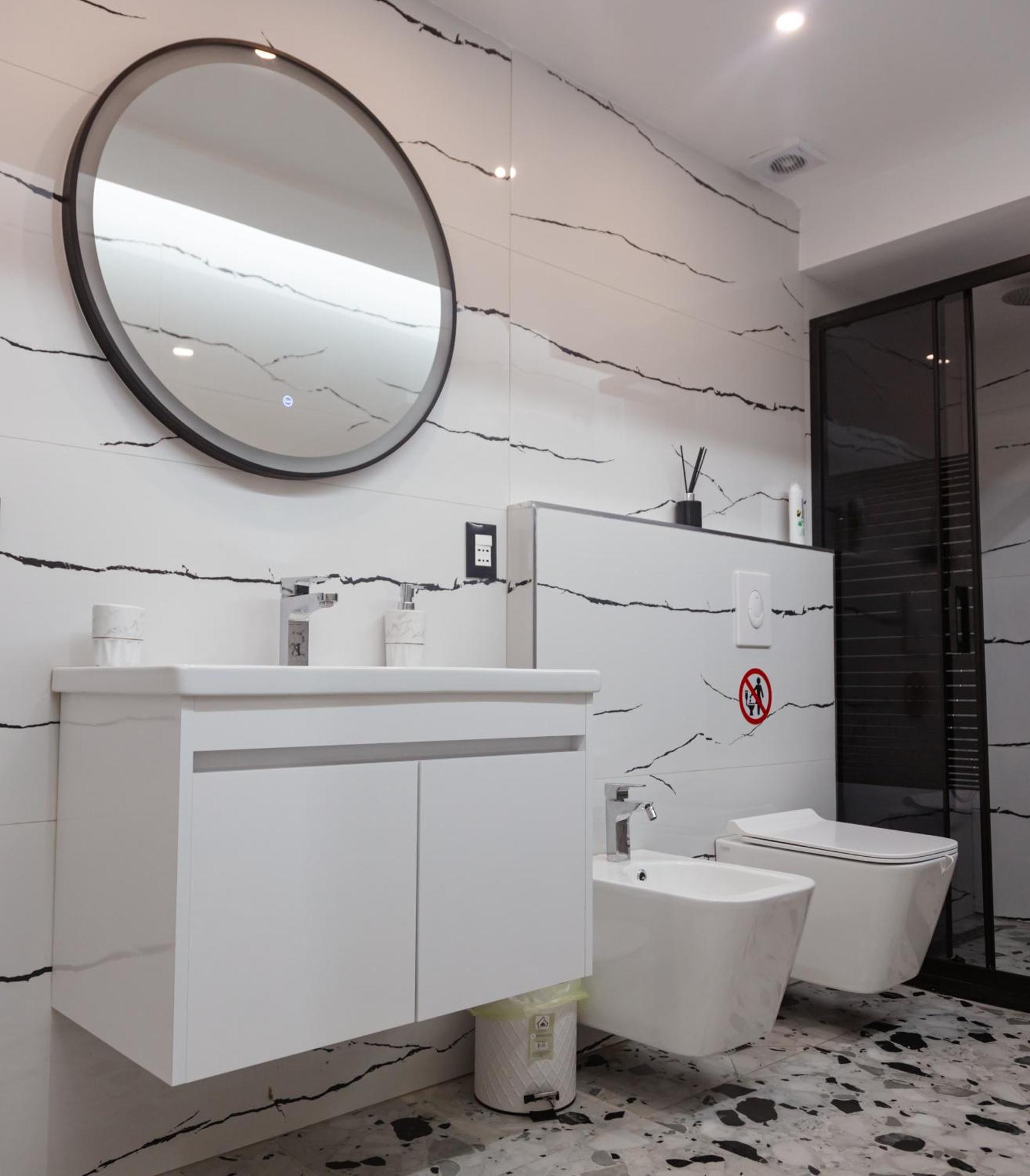 Mon Prive Apartment Tiranë Ngoại thất bức ảnh