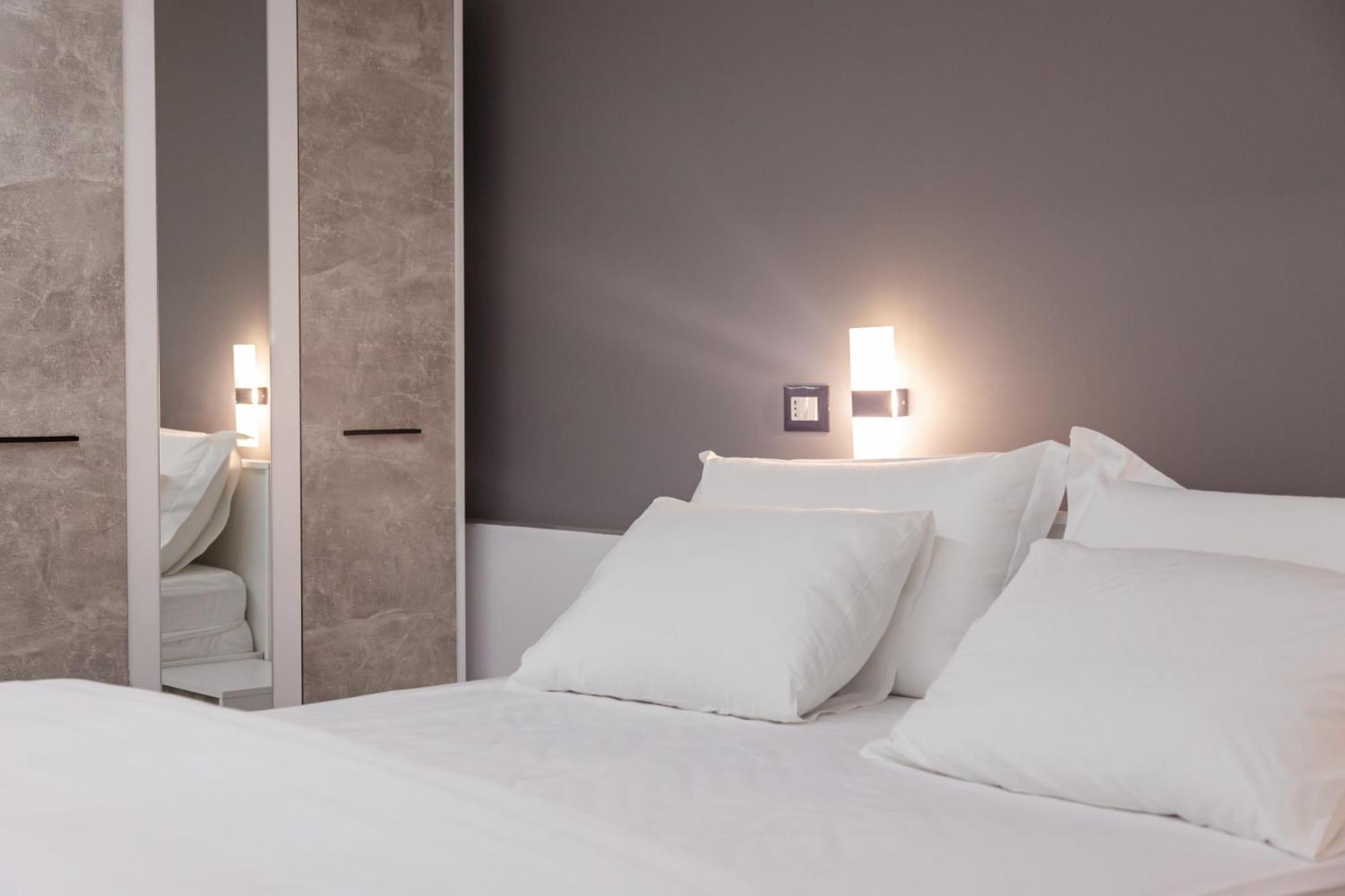 Mon Prive Apartment Tiranë Ngoại thất bức ảnh