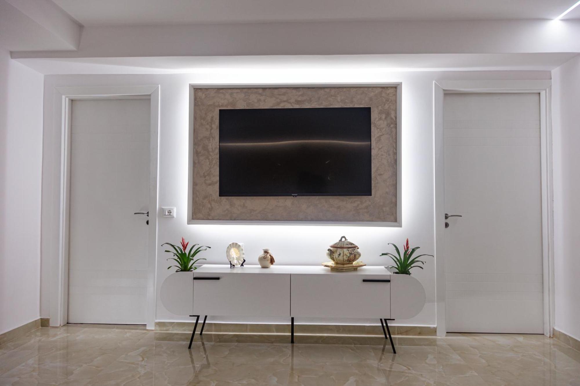 Mon Prive Apartment Tiranë Ngoại thất bức ảnh